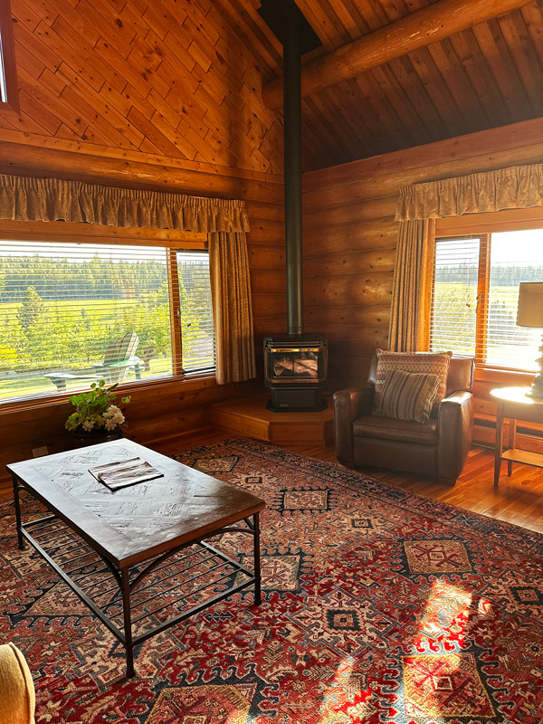 Echo Valley Ranch & Spa: Dormire nel ranch più esclusivo in British Columbia 18 Interno chalet ranch