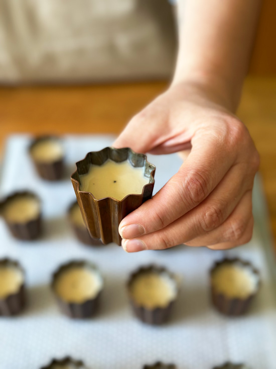 7 esperienze gourmet tra Bordeaux e Dordogna per un viaggio tra i sapori locali 12 Workshop canéles Bordeaux