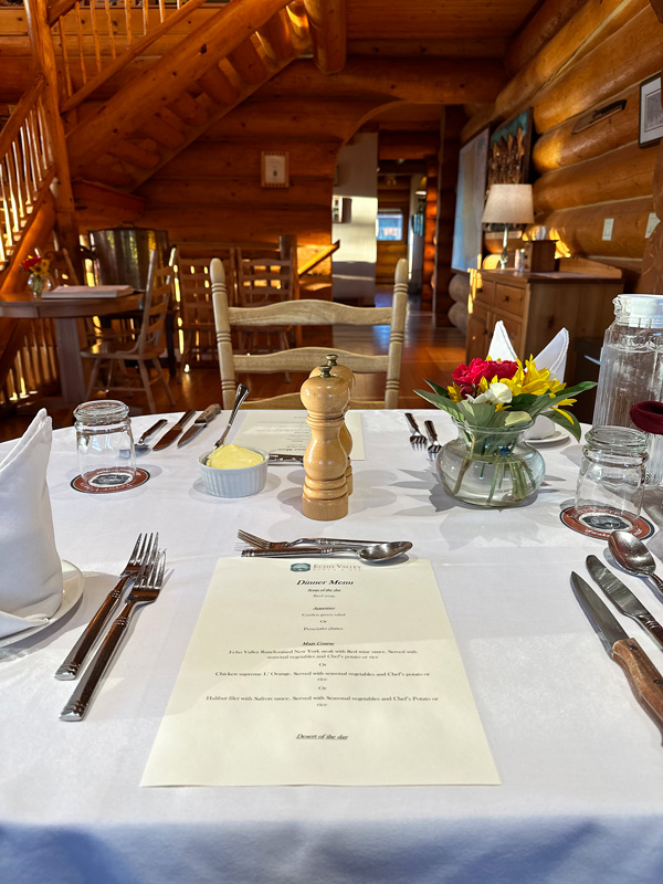 Echo Valley Ranch & Spa: Dormire nel ranch più esclusivo in British Columbia 40 Menu colazione al ranch