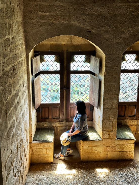 Cosa vedere in Dordogna e nel Périgord: itinerario Gourmet tra Villaggi Medievali, Castelli e Giardini Segreti 32 Castello di Beynac Dordogna