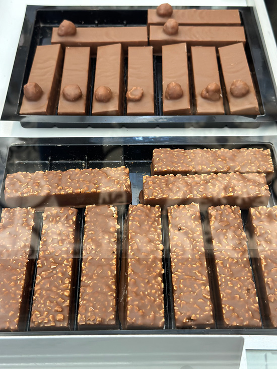 Cosa vedere in Dordogna e nel Périgord: itinerario Gourmet tra Villaggi Medievali, Castelli e Giardini Segreti 24 Cioccolato artigianale Perigueux