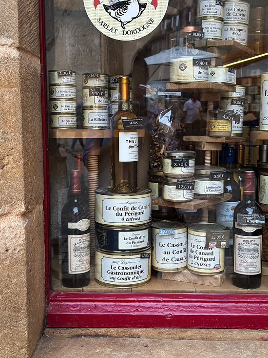 Cosa vedere in Dordogna e nel Périgord: itinerario Gourmet tra Villaggi Medievali, Castelli e Giardini Segreti 67 Terrine de Canard