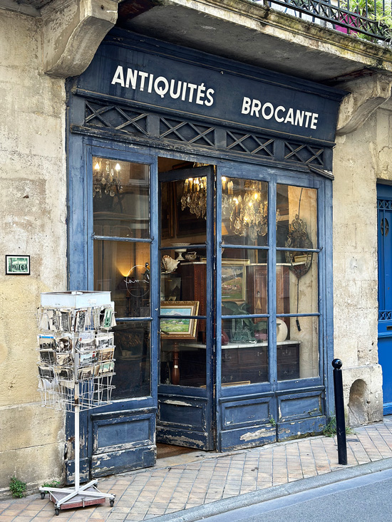 Cosa vedere in Dordogna e nel Périgord: itinerario Gourmet tra Villaggi Medievali, Castelli e Giardini Segreti 2 Visitare Bordeaux