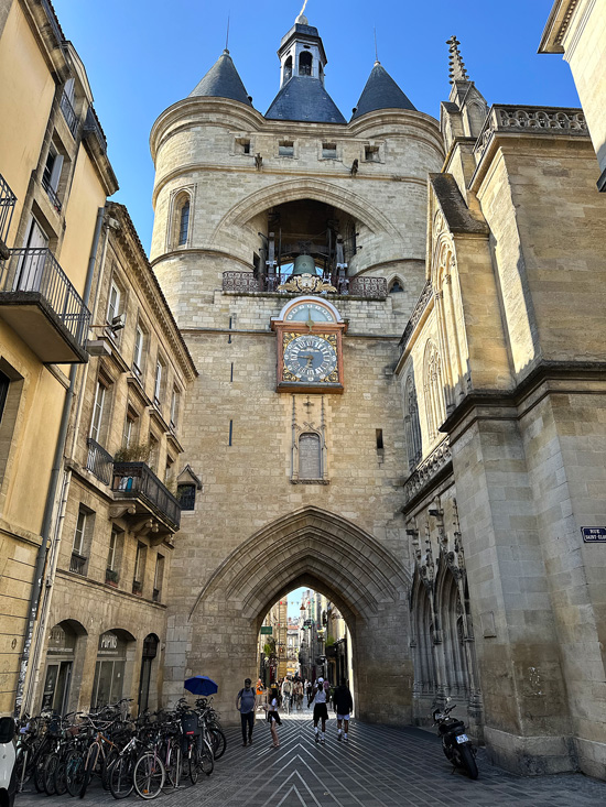 Cosa vedere in Dordogna e nel Périgord: itinerario Gourmet tra Villaggi Medievali, Castelli e Giardini Segreti 7 Attrazioni principali a Bordeaux