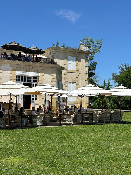Cosa vedere in Dordogna e nel Périgord: itinerario Gourmet tra Villaggi Medievali, Castelli e Giardini Segreti 13 Ristorante Talence Francia