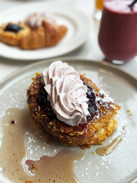 Fairmont Waterfront Vancouver: eleganza classica nel cuore della città 20 Colazione al Fairmont Waterfront