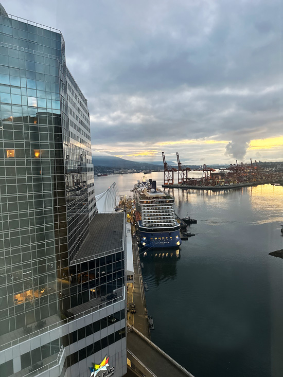 Fairmont Waterfront Vancouver: eleganza classica nel cuore della città 11 Navi da Crociera Vancouver