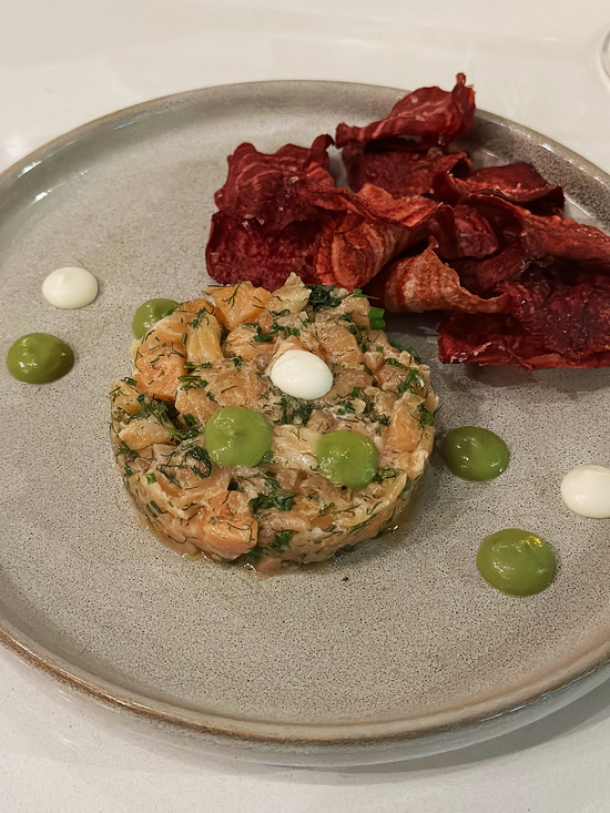 Fairmont Waterfront Vancouver: eleganza classica nel cuore della città 23 Cena in hotel tartar