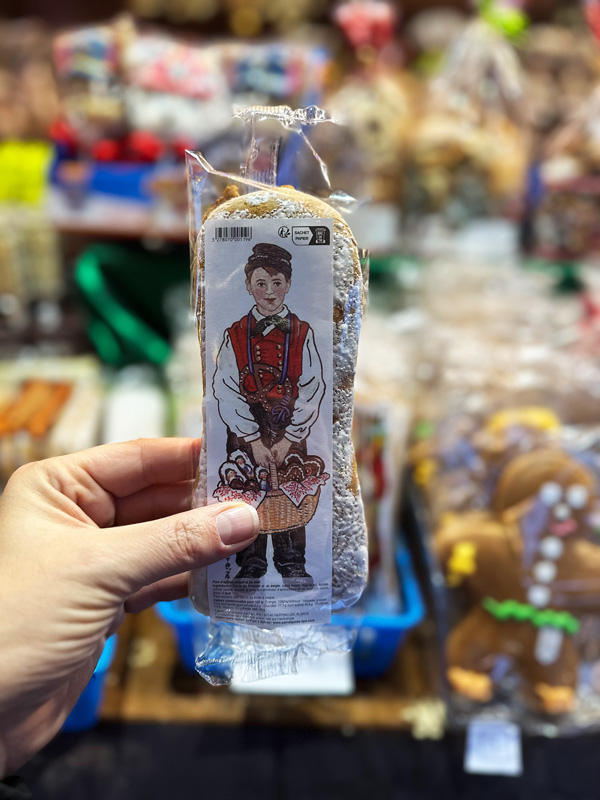 Cosa vedere in Alsazia a Natale: itinerario alternativo tra mercatini di Natale, vino e alloggi insoliti 100 Biscotti con figure alsaziane