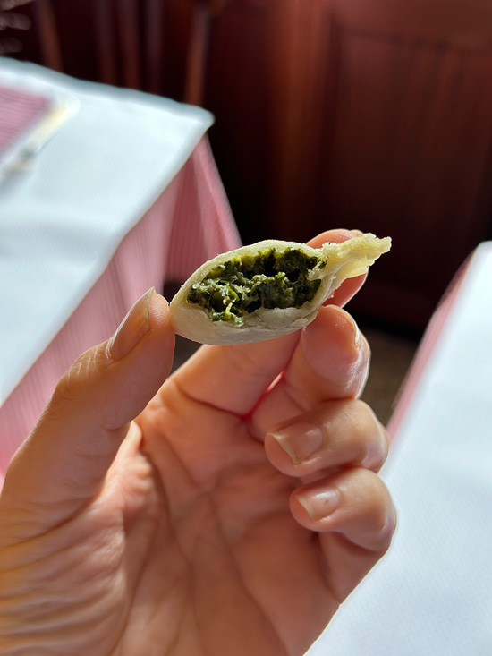 Dove mangiare a Nizza: week end in Costa Azzurra alla scoperta della cucina nizzarda 9 Barbajuan Nizza Ravioli fritti