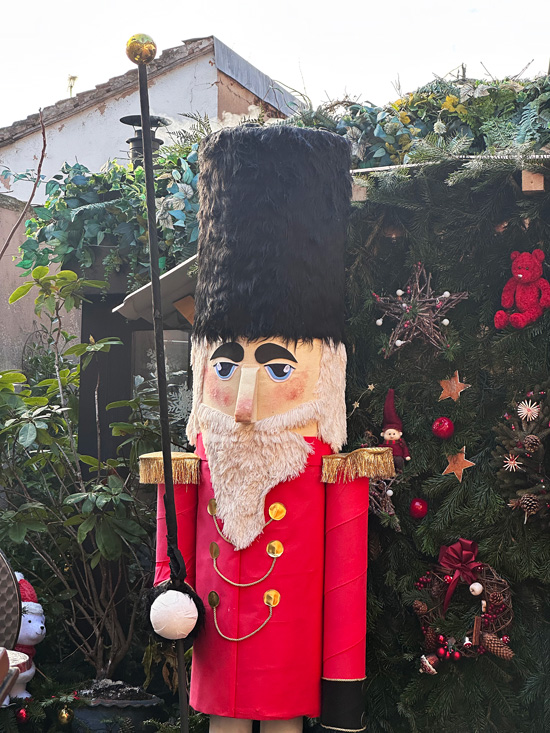 Cosa vedere in Alsazia a Natale: itinerario alternativo tra mercatini di Natale, vino e alloggi insoliti 16 Soldatino di Natale