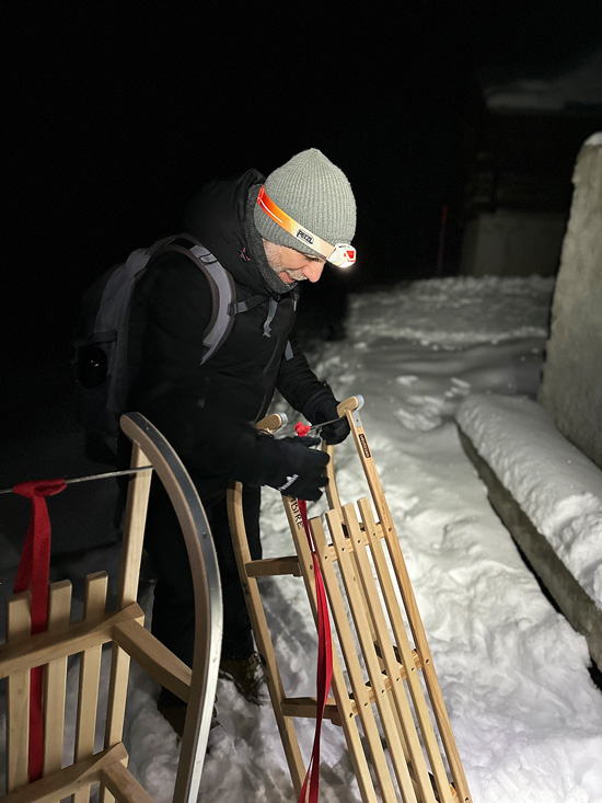Cosa fare a Crans-Montana: guida completa alla cittadina nel cuore delle Alpi Svizzere 30 Slittino in Montagna a Crans-Montana