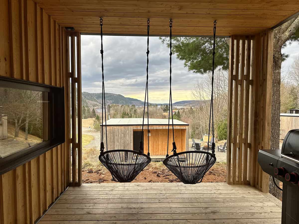 Dormire al Parc National de la Mauricie: Nature Nature alloggio Insolito ed Ecosostenibile in Québec 9 Alloggio con Altalene