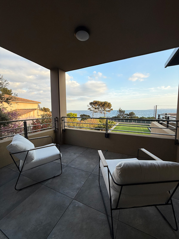 Cosa vedere a Saint Tropez: glamour, spiagge, tappe gourmet e dintorni sorprendenti 52 Camera con vista mare vicino Saint Tropez