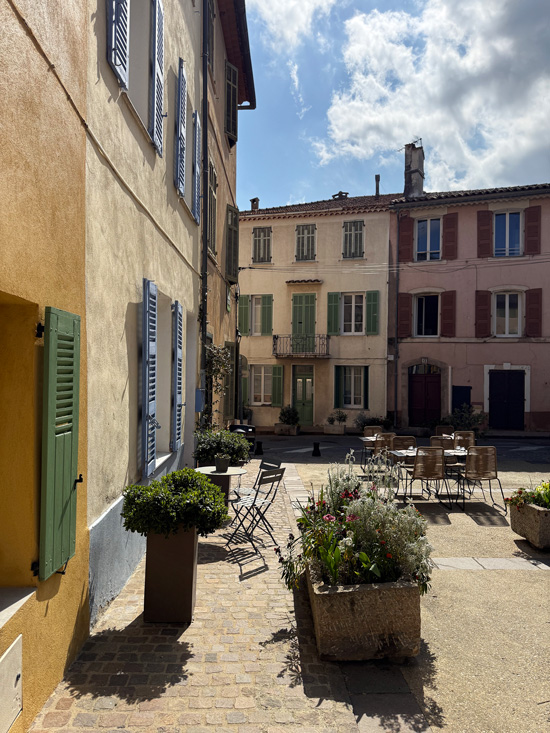 Cosa vedere a Saint Tropez: glamour, spiagge, tappe gourmet e dintorni sorprendenti 39 Cosa vedere vicino Saint Tropez