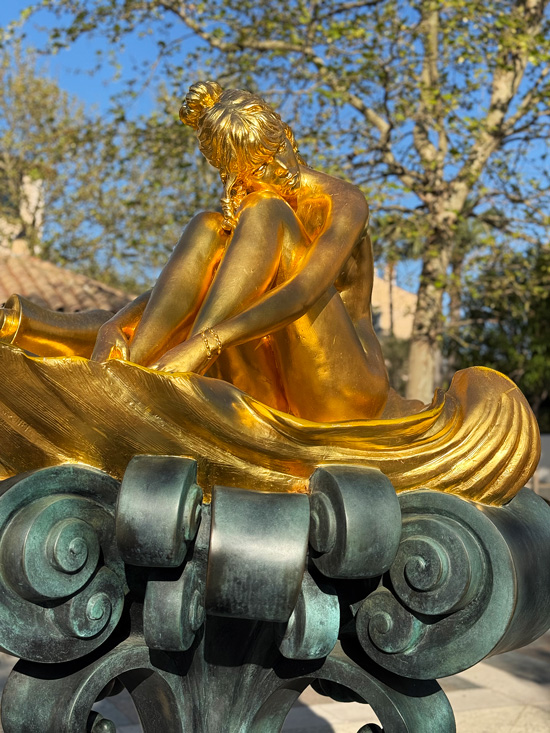 Cosa vedere a Saint Tropez: glamour, spiagge, tappe gourmet e dintorni sorprendenti 5 Statua Brigitte Bardot