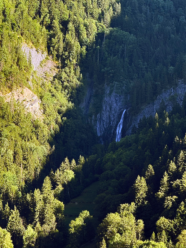 Vacanze in montagna: 15 motivi per scegliere Les Deux Alpes in estate 5 Cascate sulle alpi francesi