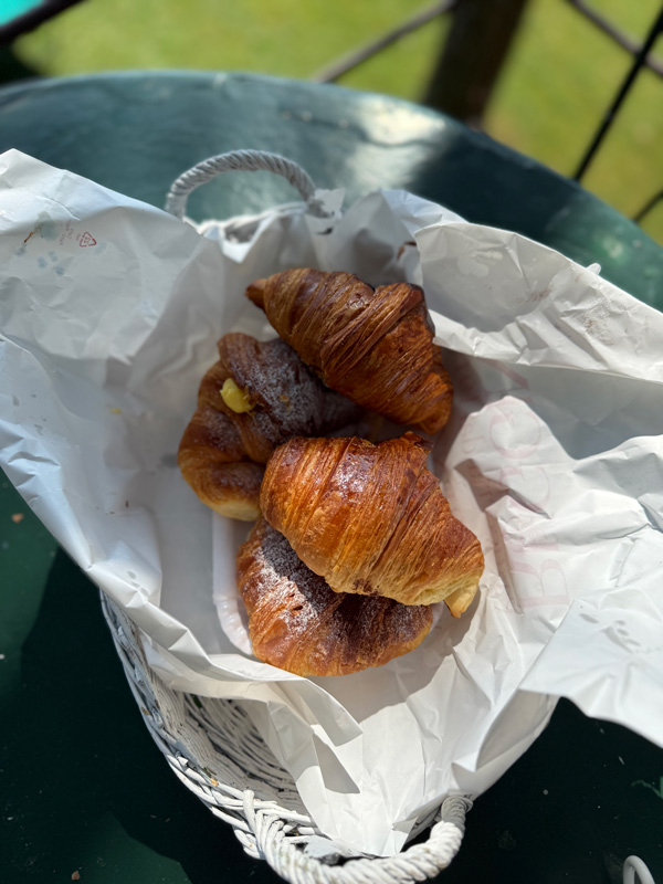Casa Barthel: dormire vicino Firenze nella casa sull'albero più romantica d'Italia 4 Colazione Casa Barthel