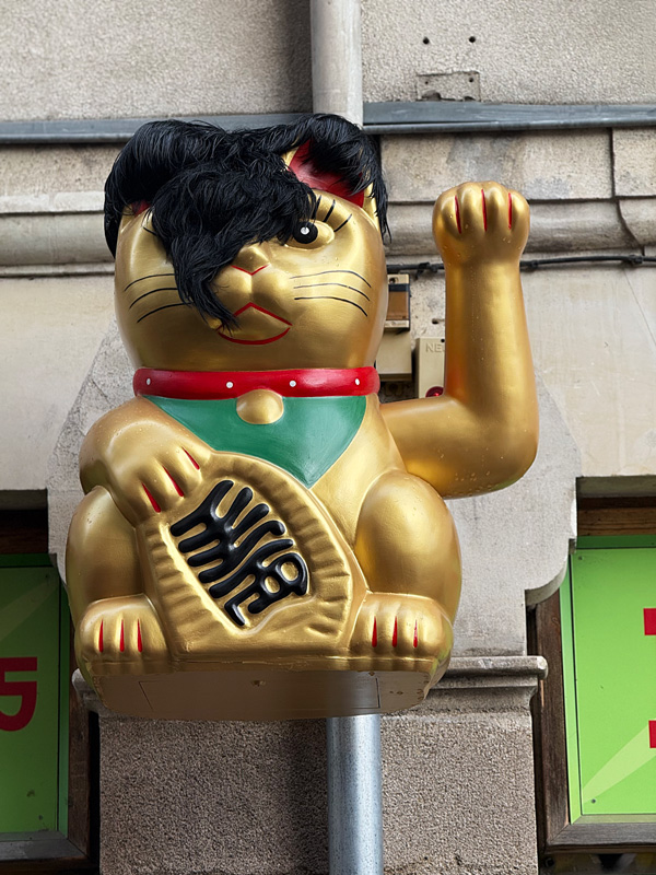 Cosa vedere a Nantes a Natale: guida alla città della Bretagna più creativa 47 Insegne di Nantes