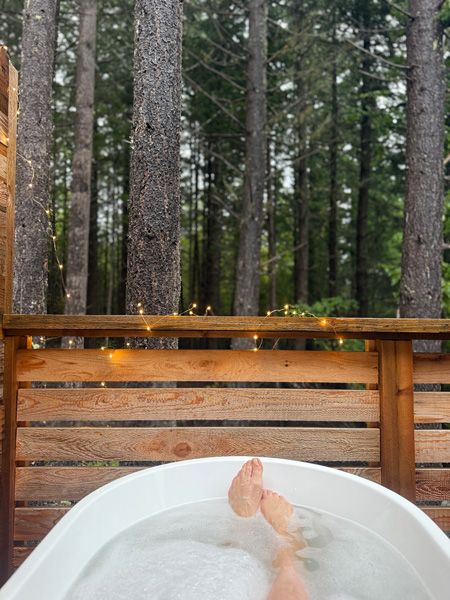 Dove dormire a Bella Coola, Canada: esperienza esclusiva al Firvale Wilderness Camp 25 Alloggio immerso nella foresta del Canada